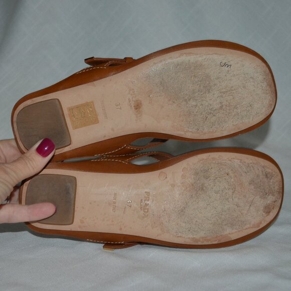 $995 Sz 37 6.5 Prada Brown Leather Calfskin Buckle Flat Thong Sandals - Picture 12 of 12
